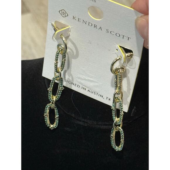 Kendra Scott x Target Kadyn linear gold link earrings with‎ emerald CZ NWT - Picture 2 of 3